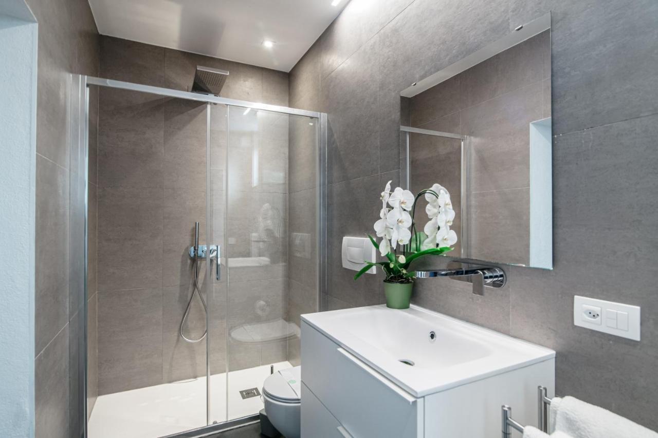 Villa Maraini Lake View - Sauna & Jacuzzi *
